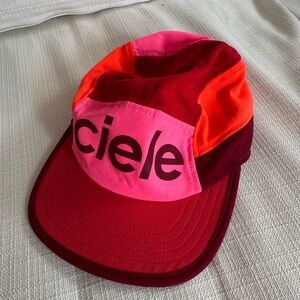 Ciele Hat - pink / red